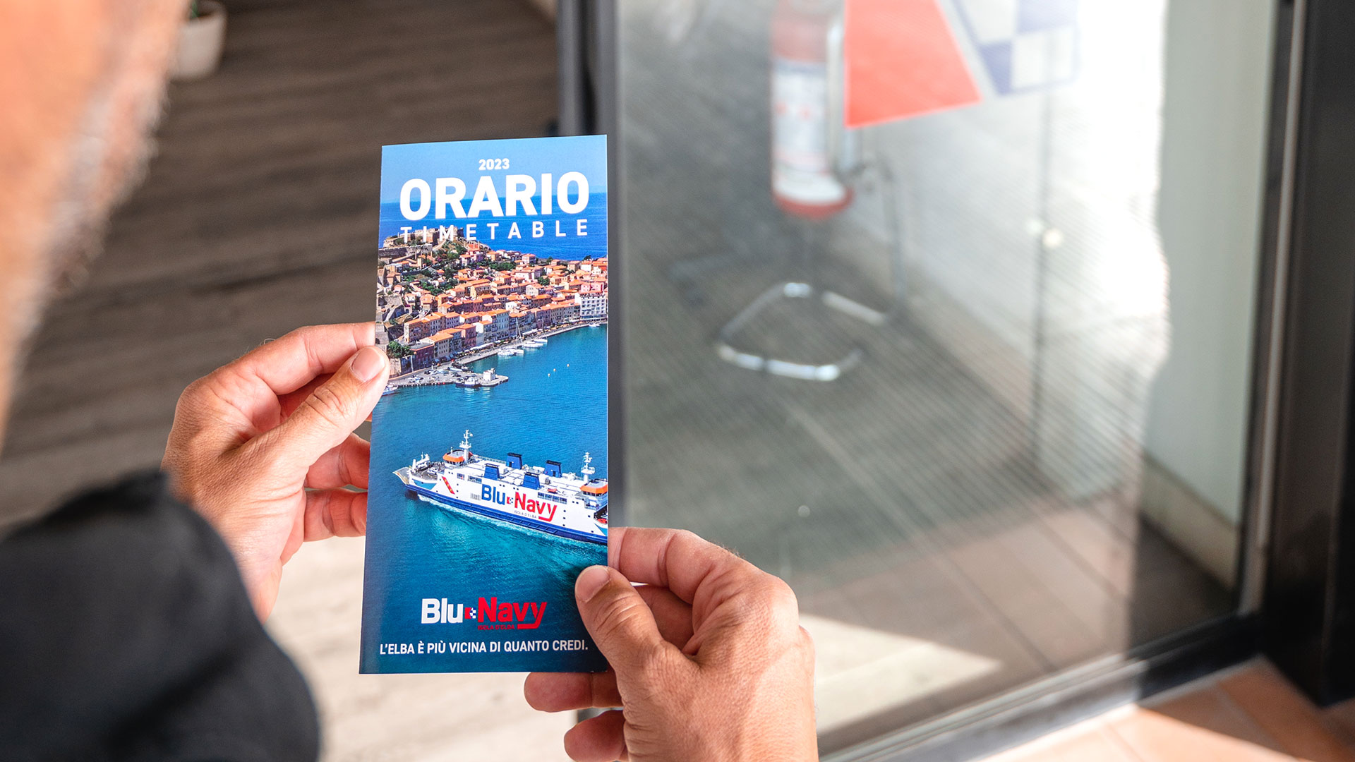 Flyer Fahrplan Blu Navy Fähren Strecke Insel Elba Piombino