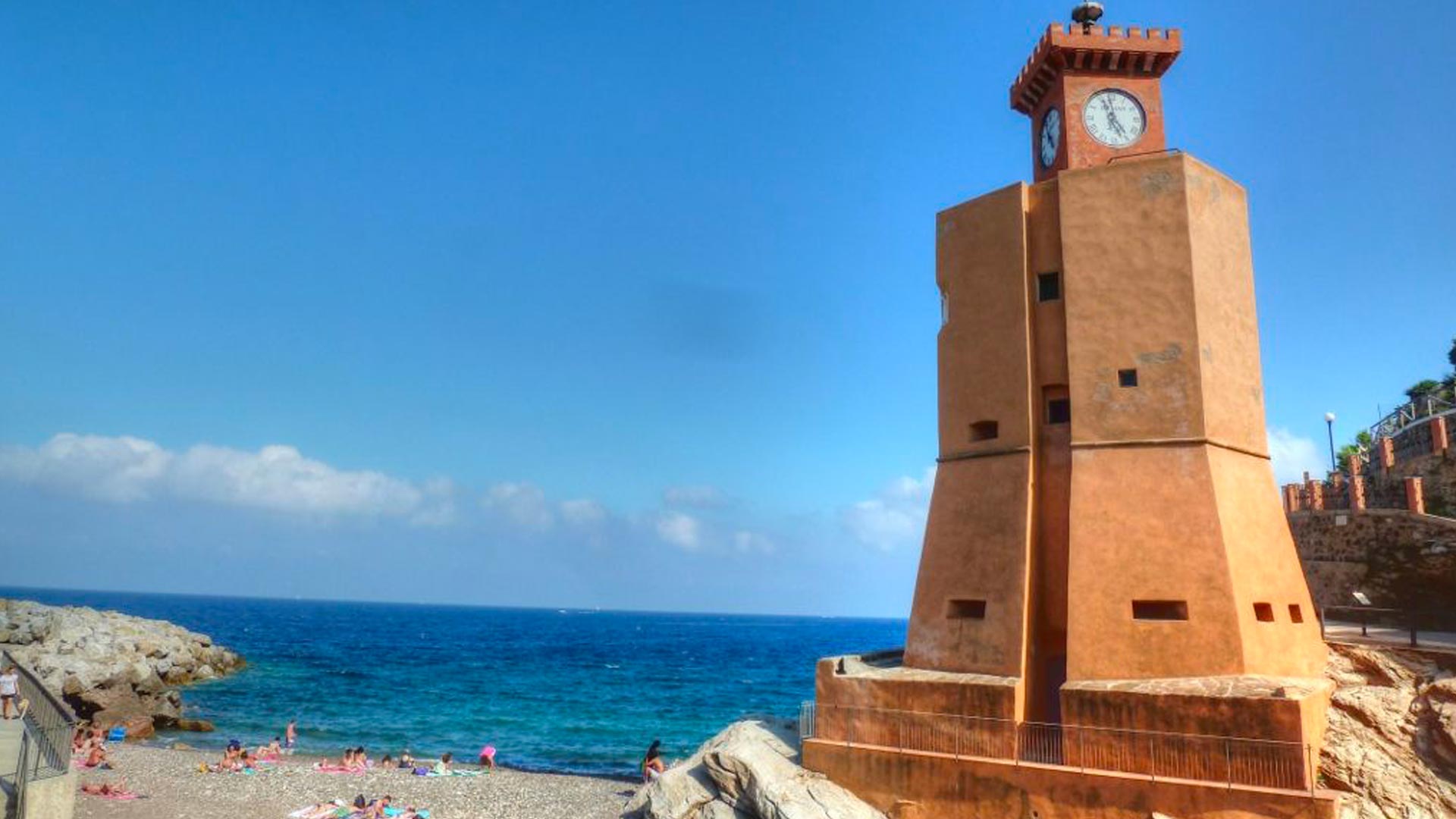 Piombino torre orologio Elba con Blu Navy
