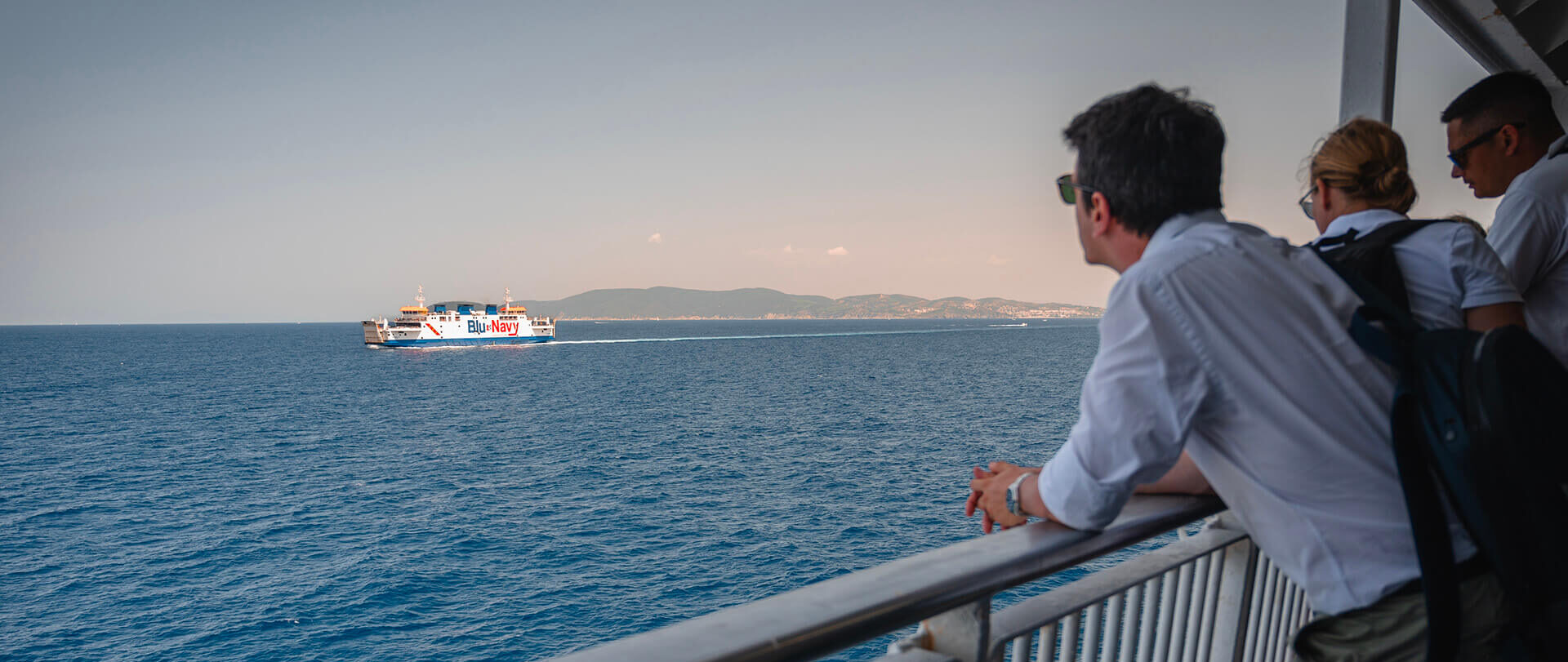 Traversata con traghetto verso l'isola d'Elba con Blu Navy traghetti