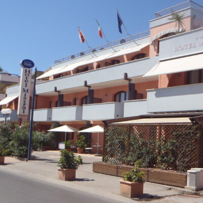 hotel mistral con BluNavy traghetti